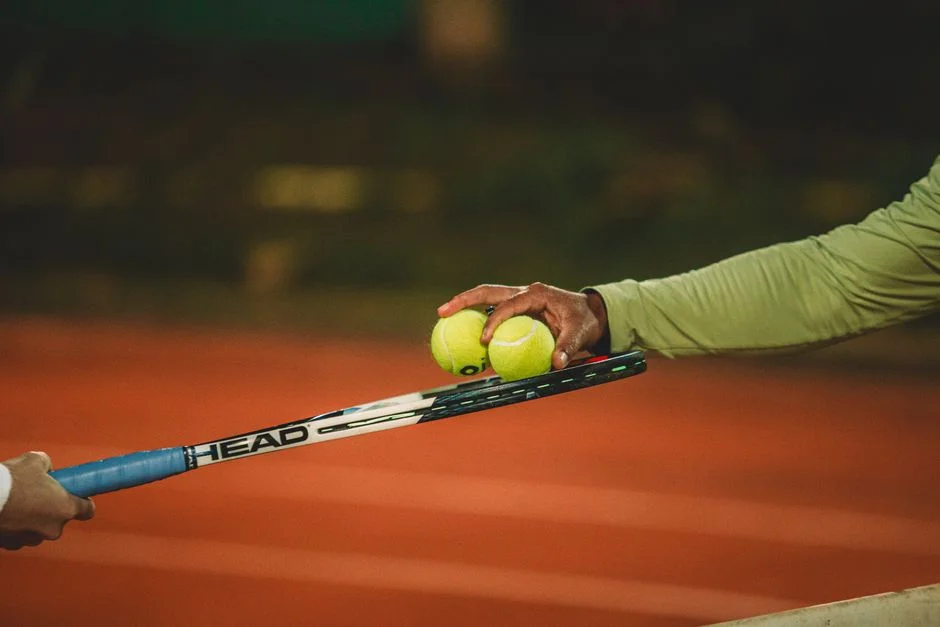 doubles tennis teamwork